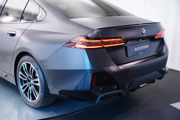 BMW 540d xDrive 48V M Sport Pro Steptronic *Frozen Deep Grey* *Iconic Glow* *Shadow Line* *Carbon*
