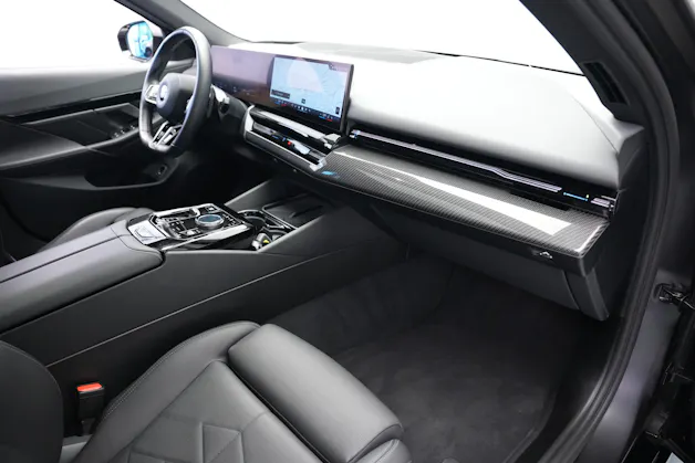 BMW 540d xDrive 48V M Sport Pro Steptronic *Frozen Deep Grey* *Iconic Glow* *Shadow Line* *Carbon*