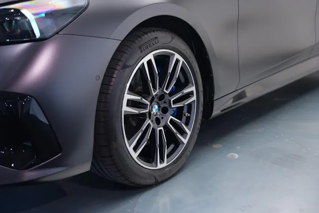 BMW 540d xDrive 48V M Sport Pro Steptronic *Frozen Deep Grey* *Iconic Glow* *Shadow Line* *Carbon*