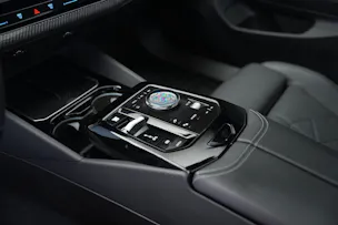 BMW 540d xDrive 48V M Sport Pro Steptronic *Frozen Deep Grey* *Iconic Glow* *Shadow Line* *Carbon*