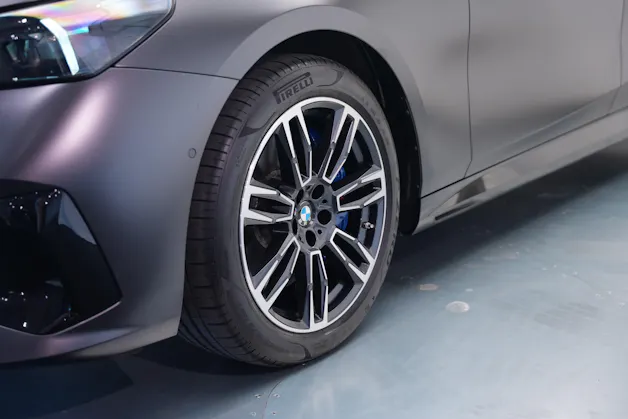 BMW 540d xDrive 48V M Sport Pro Steptronic *Frozen Deep Grey* *Iconic Glow* *Shadow Line* *Carbon*