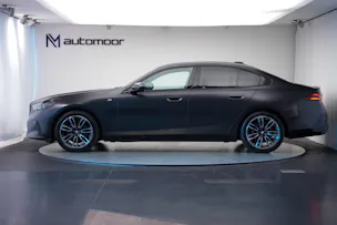 BMW 540d xDrive 48V M Sport Pro Steptronic *Frozen Deep Grey* *Iconic Glow* *Shadow Line* *Carbon*