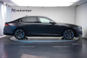 BMW 540d xDrive 48V M Sport Pro Steptronic *Frozen Deep Grey* *Iconic Glow* *Shadow Line* *Carbon*