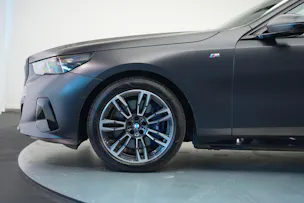 BMW 540d xDrive 48V M Sport Pro Steptronic *Frozen Deep Grey* *Iconic Glow* *Shadow Line* *Carbon*