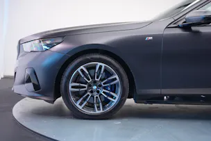 BMW 540d xDrive 48V M Sport Pro Steptronic *Frozen Deep Grey* *Iconic Glow* *Shadow Line* *Carbon*
