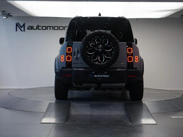 Land Rover Defender 110 3.0 D I6 300 HSE AWD AT8 *Fuel Offroad Felgen* *CH-Fahrzeug* *Approved Garantie*
