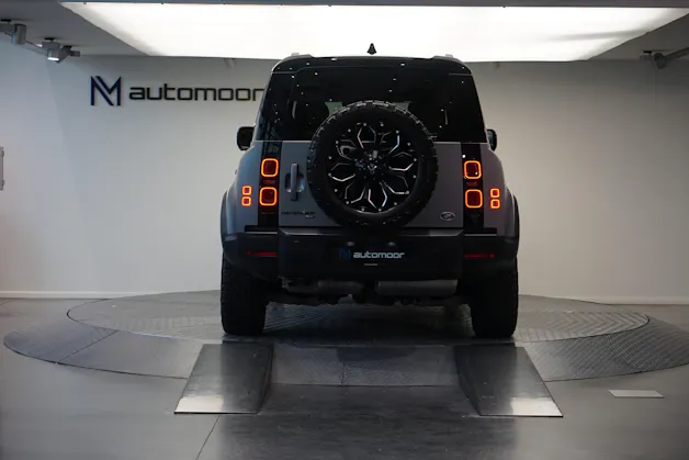 Land Rover Defender 110 3.0 D I6 300 HSE AWD AT8 *Fuel Offroad Felgen* *CH-Fahrzeug* *Approved Garantie*
