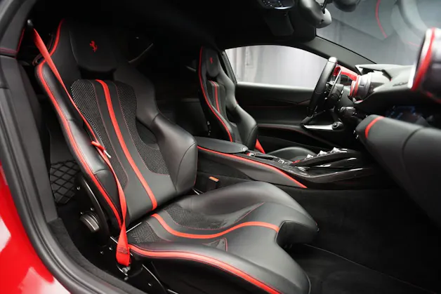 FERRARI 812 Superfast *NOVITEC* *Garantie* *CH-Fahrzeug*