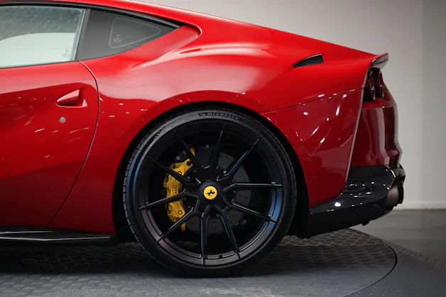 FERRARI 812 Superfast *NOVITEC* *Garantie* *CH-Fahrzeug*