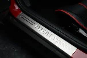 FERRARI 812 Superfast *NOVITEC* *Garantie* *CH-Fahrzeug*