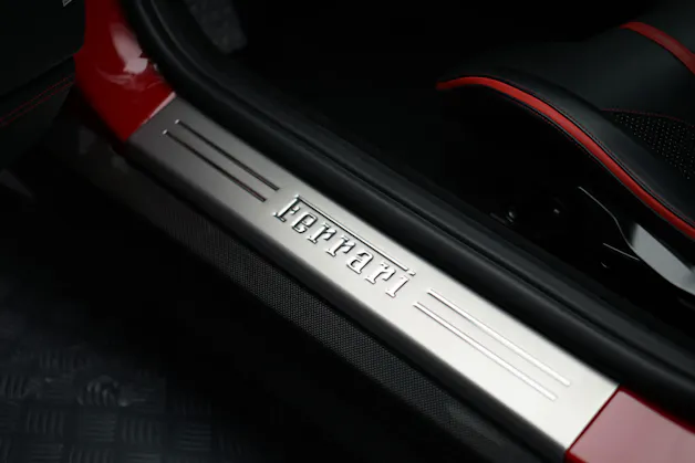 FERRARI 812 Superfast *NOVITEC* *Garantie* *CH-Fahrzeug*
