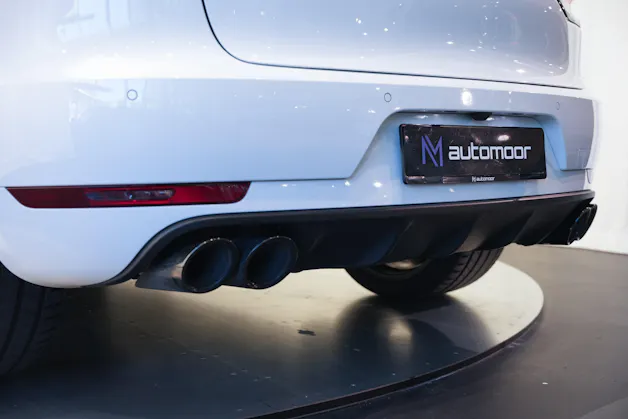 PORSCHE Macan Turbo PDK *CH-Fahrzeug* *Keramik* *Burmester* *Panorama*