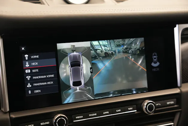 PORSCHE Macan Turbo PDK *CH-Fahrzeug* *Keramik* *Burmester* *Panorama*