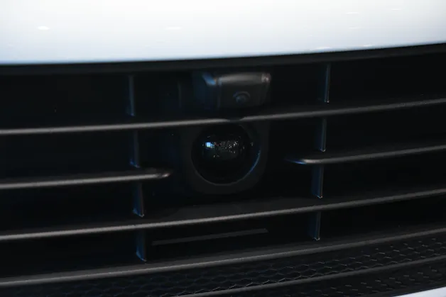 PORSCHE Macan Turbo PDK *CH-Fahrzeug* *Keramik* *Burmester* *Panorama*