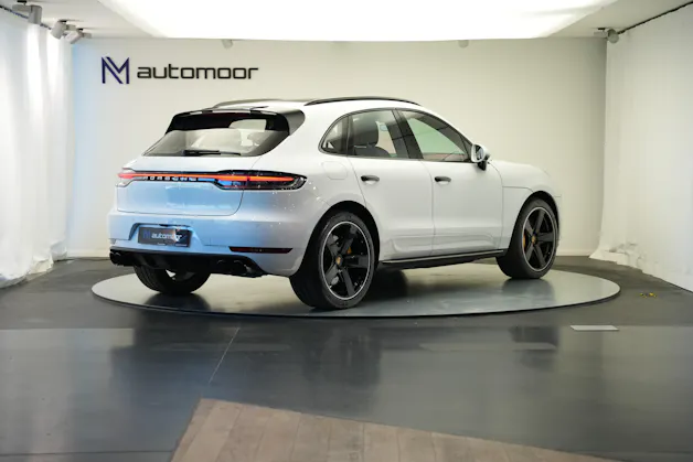 PORSCHE Macan Turbo PDK *CH-Fahrzeug* *Keramik* *Burmester* *Panorama*