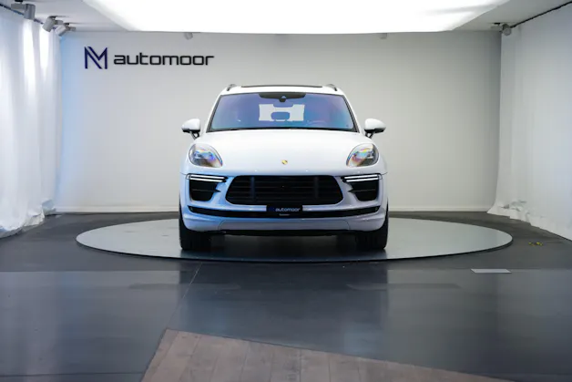 PORSCHE Macan Turbo PDK *CH-Fahrzeug* *Keramik* *Burmester* *Panorama*