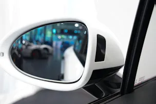 PORSCHE Macan Turbo PDK *CH-Fahrzeug* *Keramik* *Burmester* *Panorama*