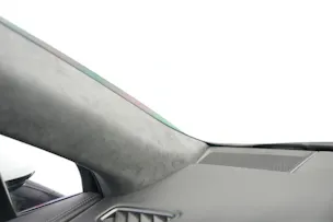 PORSCHE Macan Turbo PDK *CH-Fahrzeug* *Keramik* *Burmester* *Panorama*