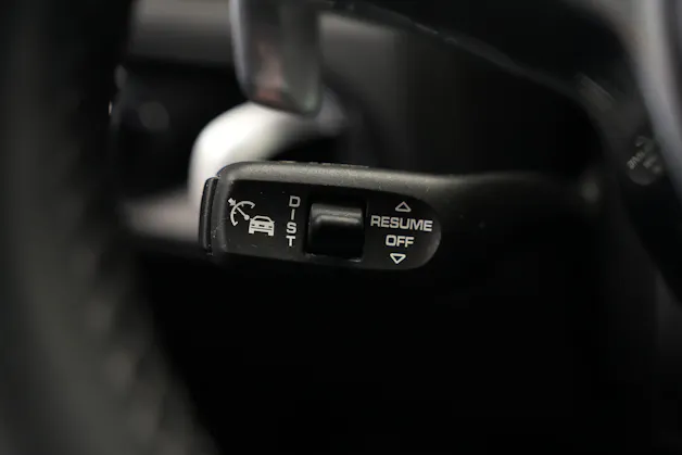 PORSCHE Macan Turbo PDK *CH-Fahrzeug* *Keramik* *Burmester* *Panorama*