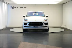 PORSCHE Macan Turbo PDK *CH-Fahrzeug* *Keramik* *Burmester* *Panorama*