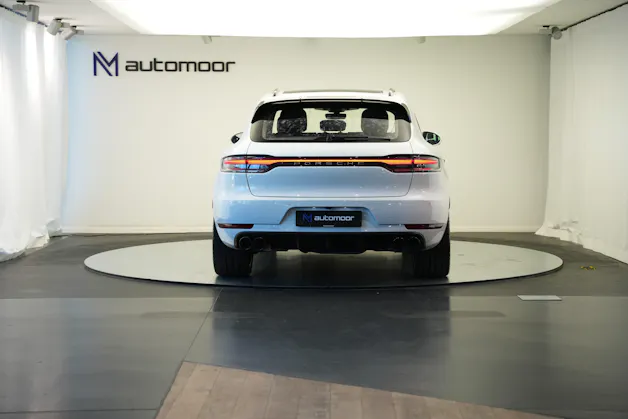 PORSCHE Macan Turbo PDK *CH-Fahrzeug* *Keramik* *Burmester* *Panorama*
