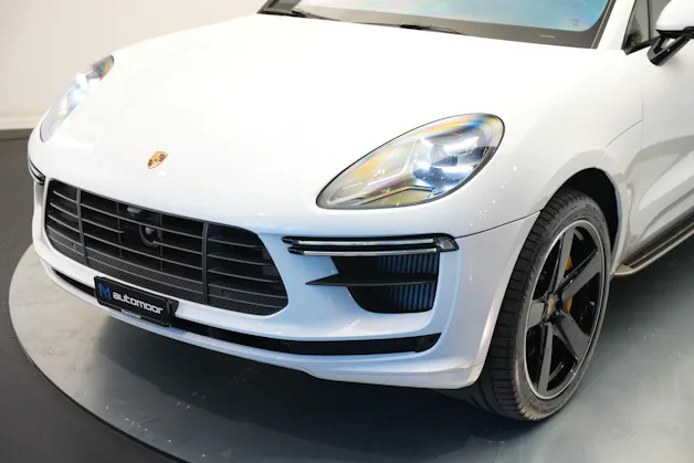 PORSCHE Macan Turbo PDK *CH-Fahrzeug* *Keramik* *Burmester* *Panorama*