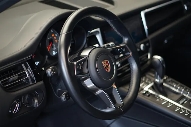 PORSCHE Macan S PDK
