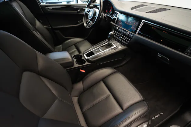 PORSCHE Macan S PDK