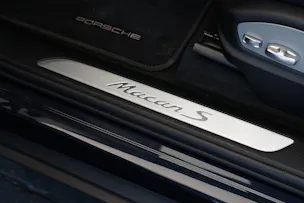 PORSCHE Macan S PDK