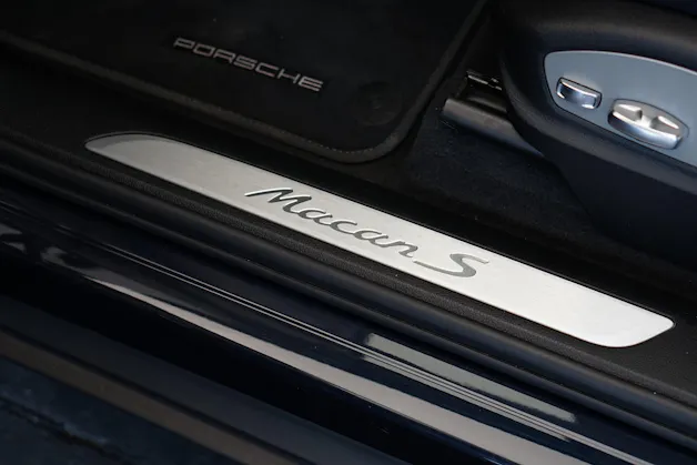 PORSCHE Macan S PDK