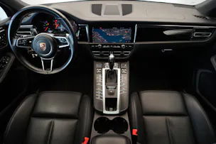PORSCHE Macan S PDK