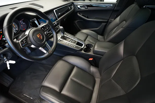 PORSCHE Macan S PDK
