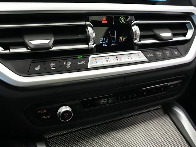 BMW M440i xDrive 48V Coupé Steptronic *CH-Fahrzeug* *M Sportsitze* *Carbon Paket*