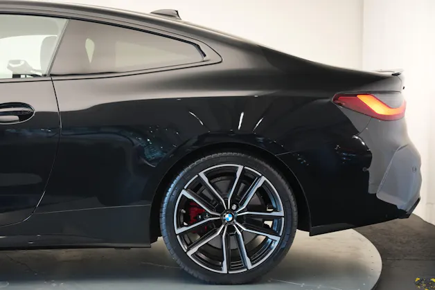 BMW M440i xDrive 48V Coupé Steptronic *CH-Fahrzeug* *M Sportsitze* *Carbon Paket*