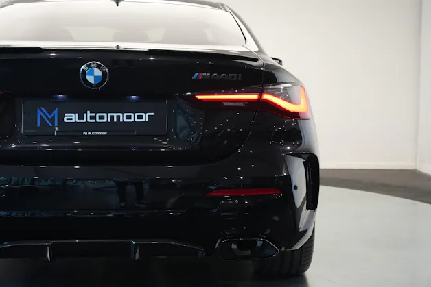 BMW M440i xDrive 48V Coupé Steptronic *CH-Fahrzeug* *M Sportsitze* *Carbon Paket*