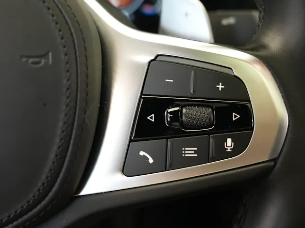 BMW M440i xDrive 48V Coupé Steptronic *CH-Fahrzeug* *M Sportsitze* *Carbon Paket*