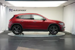 MERCEDES-BENZ GLA 200 AMG Line 7G-DCT *CH-Fahrzeug* *Panorama*