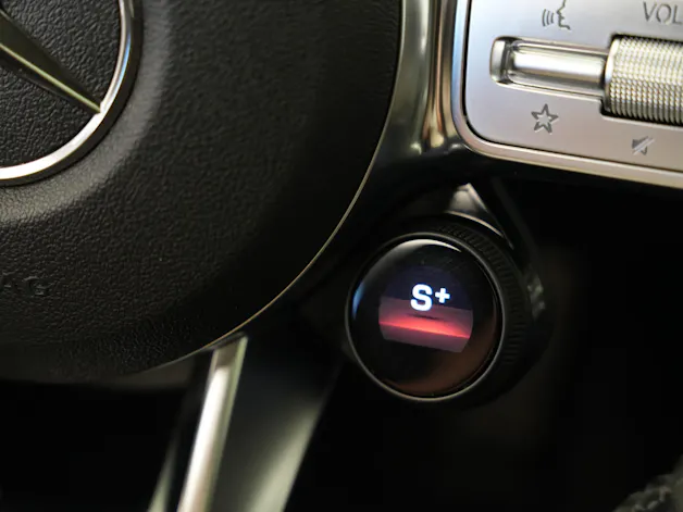 MERCEDES-BENZ GLC 63 S AMG 4Matic 9G-Tronic *CH-Fahrzeug* *Voll*