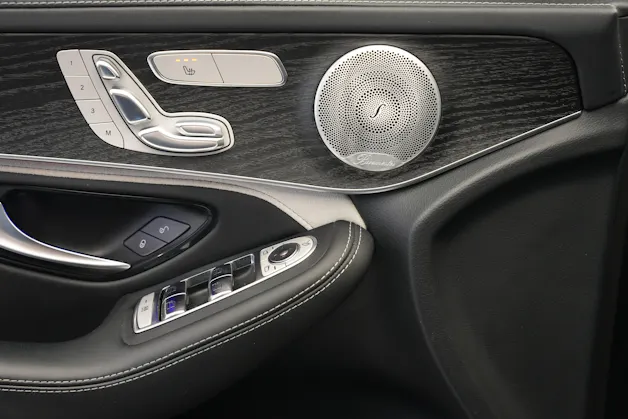 MERCEDES-BENZ GLC 63 S AMG 4Matic 9G-Tronic *CH-Fahrzeug* *Voll*