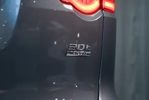 Jaguar F-Pace 30t 2.0 Prestige AWD Automatik *CH-Fahrzeug* *Panoramadach* *Assistenzpaket