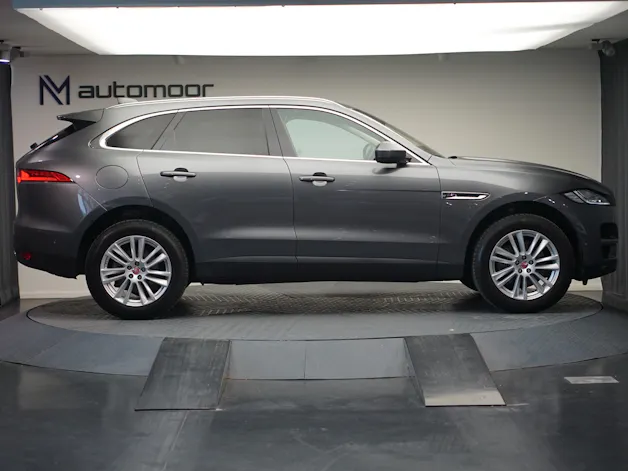 Jaguar F-Pace 30t 2.0 Prestige AWD Automatik *CH-Fahrzeug* *Panoramadach* *Assistenzpaket