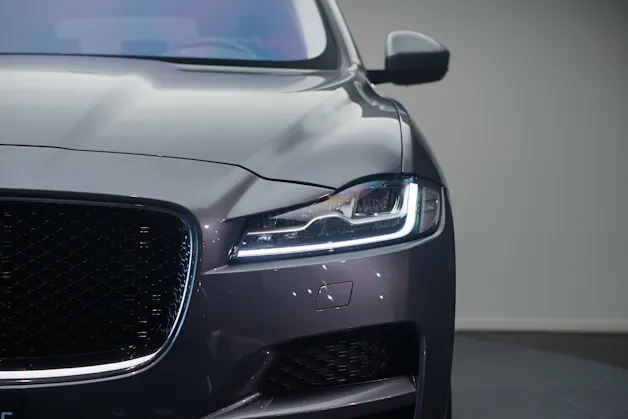 Jaguar F-Pace 30t 2.0 Prestige AWD Automatik *CH-Fahrzeug* *Panoramadach* *Assistenzpaket