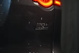 Jaguar F-Pace 30t 2.0 Prestige AWD Automatik *CH-Fahrzeug* *Panoramadach* *Assistenzpaket