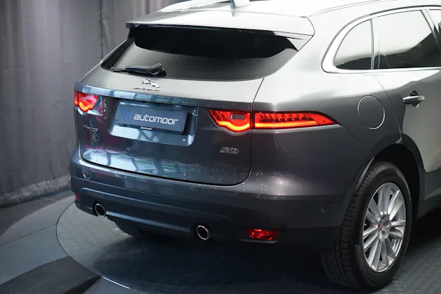 Jaguar F-Pace 30t 2.0 Prestige AWD Automatik *CH-Fahrzeug* *Panoramadach* *Assistenzpaket