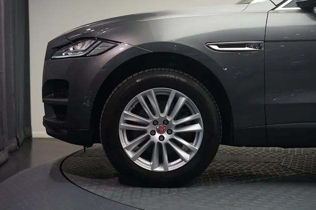 Jaguar F-Pace 30t 2.0 Prestige AWD Automatik *CH-Fahrzeug* *Panoramadach* *Assistenzpaket