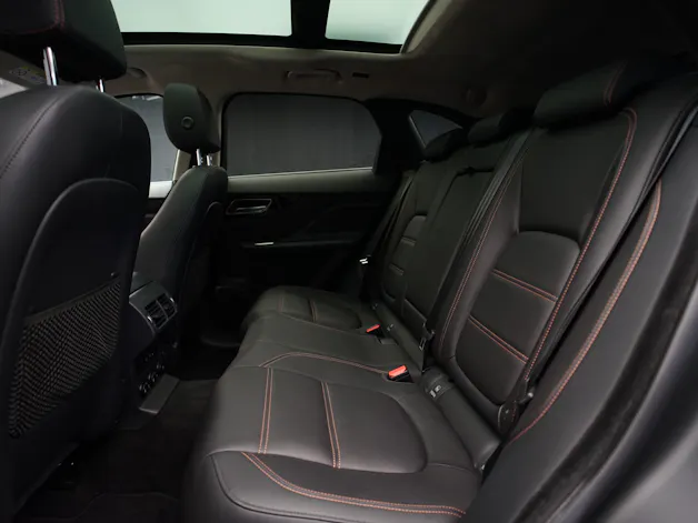 Jaguar F-Pace 30t 2.0 Prestige AWD Automatik *CH-Fahrzeug* *Panoramadach* *Assistenzpaket