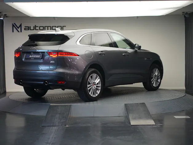 Jaguar F-Pace 30t 2.0 Prestige AWD Automatik *CH-Fahrzeug* *Panoramadach* *Assistenzpaket