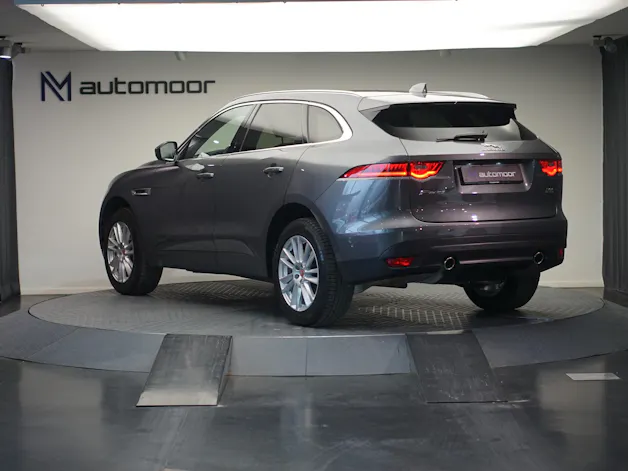 Jaguar F-Pace 30t 2.0 Prestige AWD Automatik *CH-Fahrzeug* *Panoramadach* *Assistenzpaket