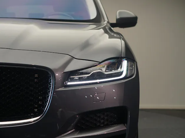Jaguar F-Pace 30t 2.0 Prestige AWD Automatik *CH-Fahrzeug* *Panoramadach* *Assistenzpaket
