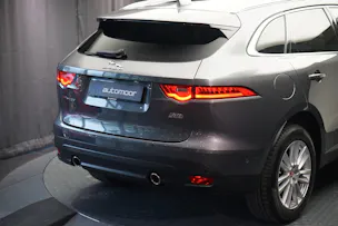 Jaguar F-Pace 30t 2.0 Prestige AWD Automatik *CH-Fahrzeug* *Panoramadach* *Assistenzpaket